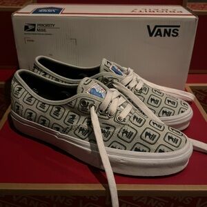 USPS vans men’s size 9.5